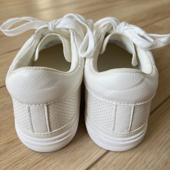 White Sneakers - Size 6 - Picture 6 of 7